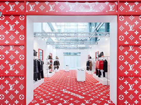 Louis Vuitton to open pop